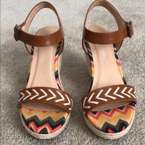 CL by Chinese Laundry espadrille wedges, Sz 6.5